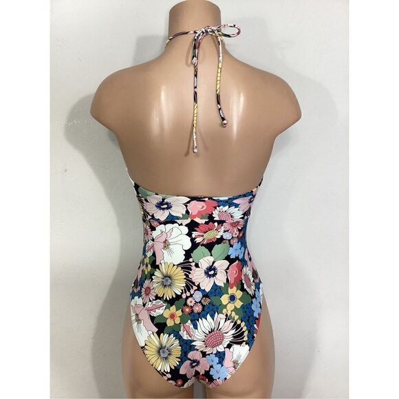 New. O’Neill floral one piece. Small. Retails $99 - Picture 6 of 13